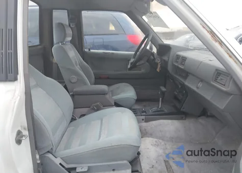 1986 Toyota Pickup Xtracab Rn59 Sr5 from USA, damaged, VIN JT4RN59G6G0216127